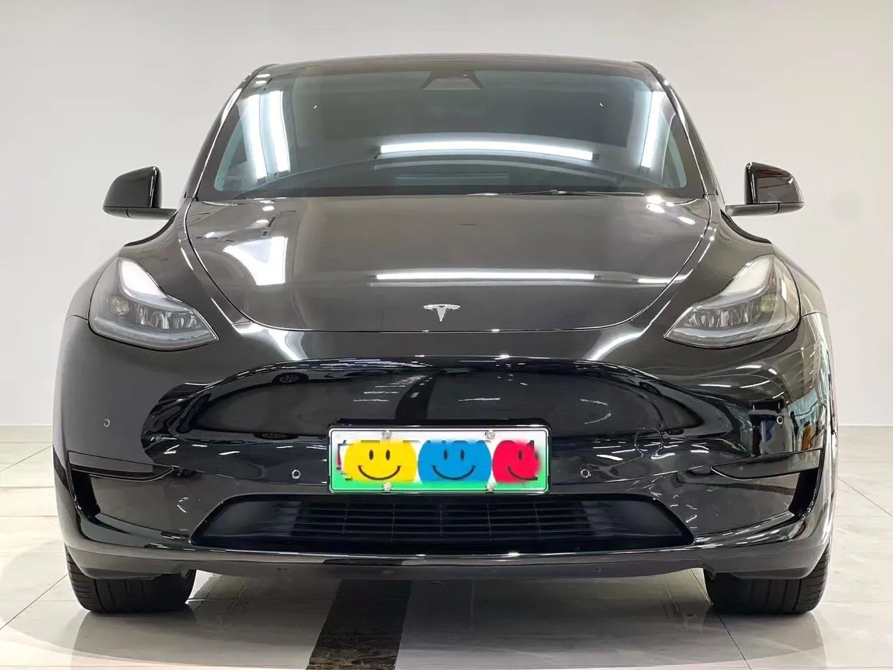 Tesla 2022 Model Y rear-wheel drive version (facelift) automatic gear 2