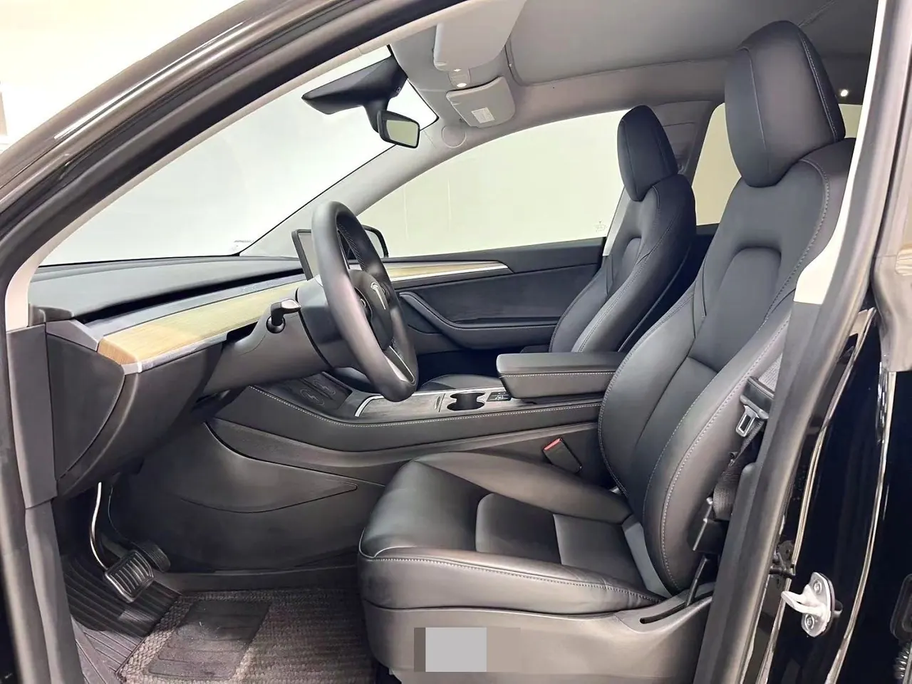 Tesla 2022 Model Y rear-wheel drive version (facelift) automatic gear 3