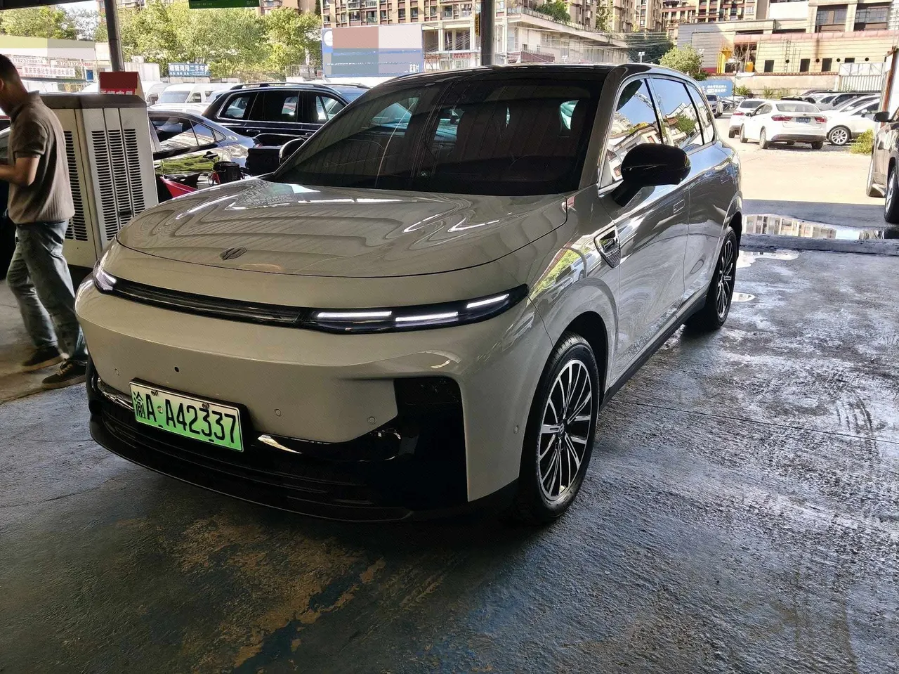 Open image lightbox: Leapmotor 2025 B 10 510 Enjoy Smart Driving Edition Automatic Gear