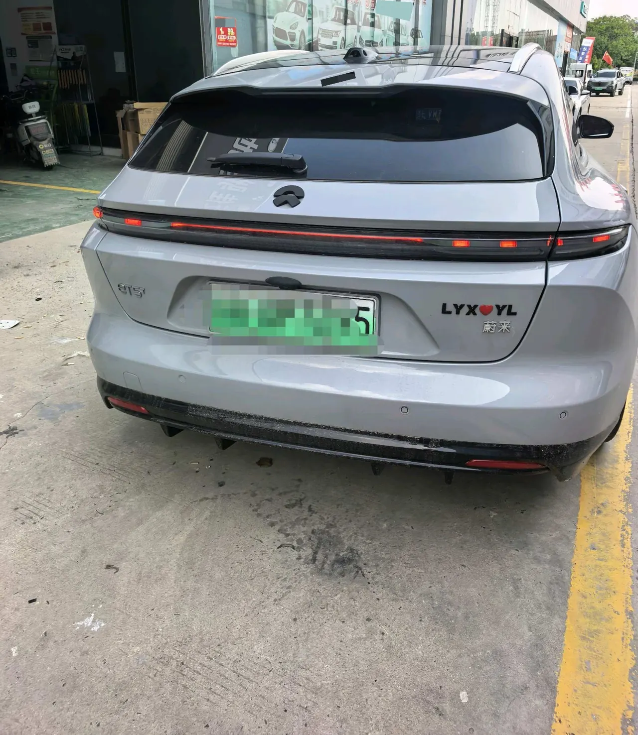 NIO 2025 ET5T 75kWh Touring automatic 5