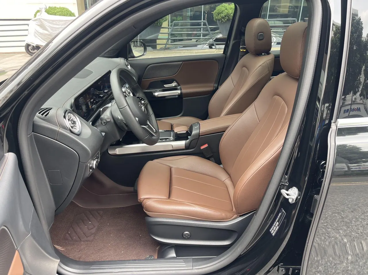 Mercedes Benz 2022 GLB 200 1.3T Dynamic (Modified) Automatic Gear 3