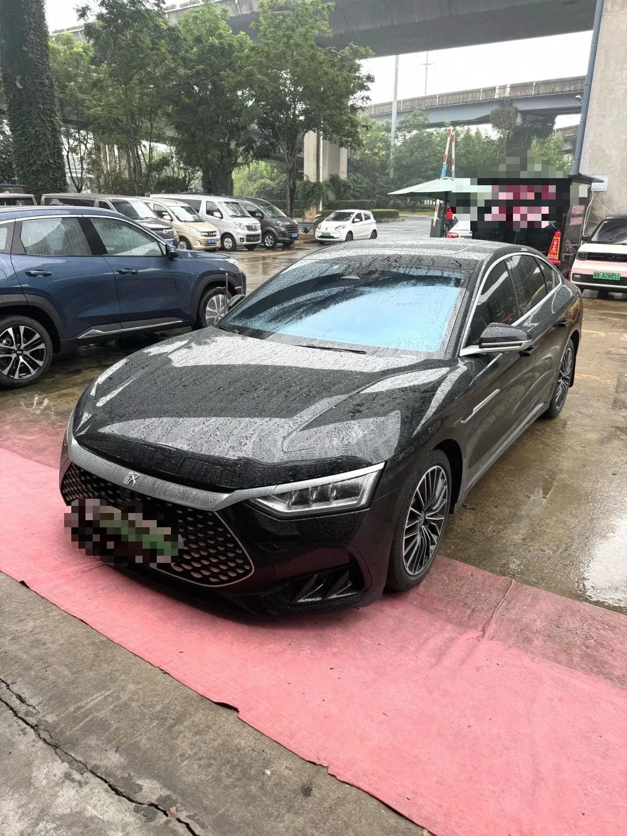 Open image lightbox: BYD 2022 Han DM-i 1.5T stepless 121KM noble automatic gear