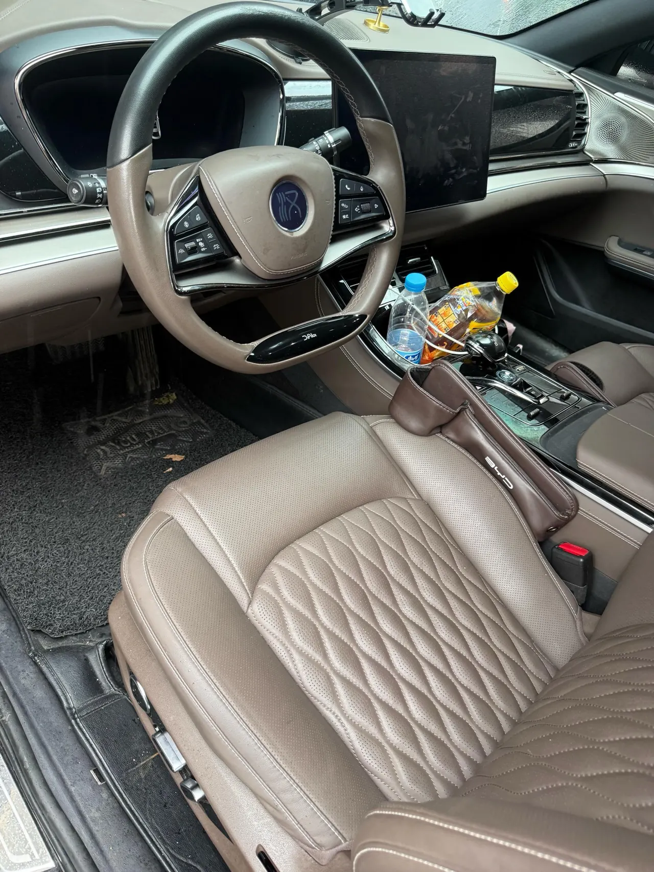 BYD 2022 Han DM-i 1.5T stepless 121KM noble automatic gear 2