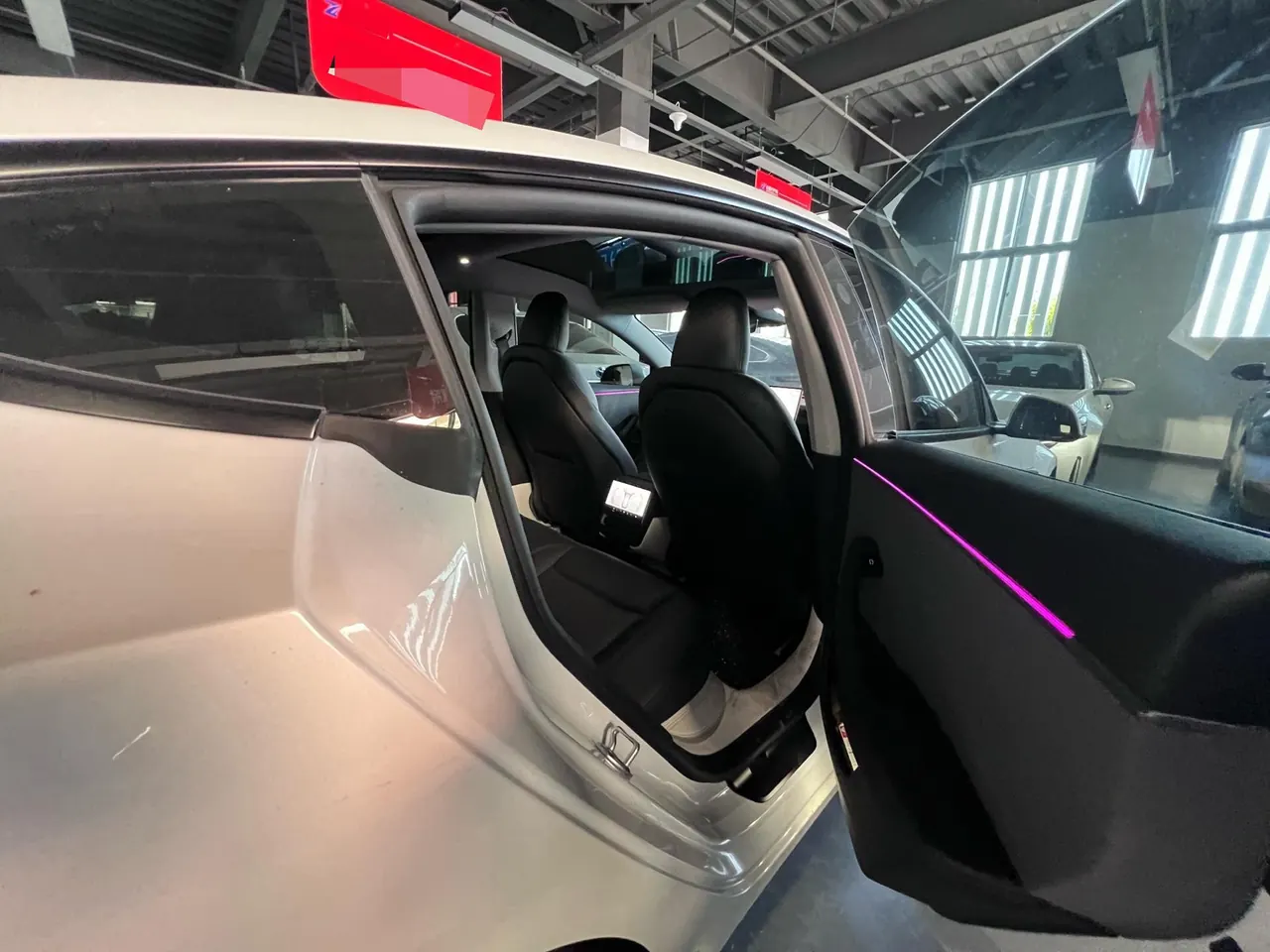 Tesla 2025 Model 3 Rear-Wheel-Drive Edition (facelift) Automatic Transmission 9