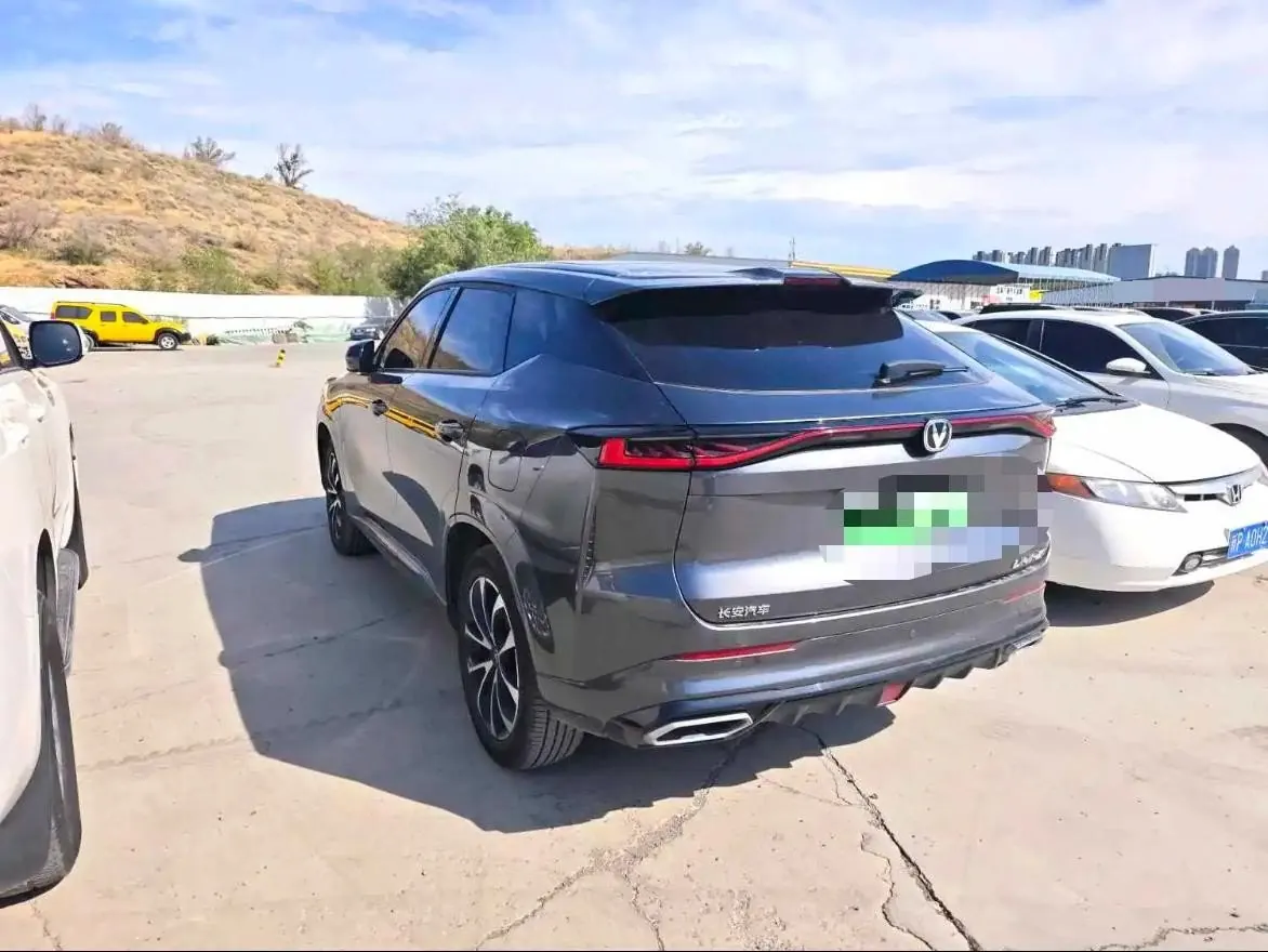 ChangAn 2024 UNI-Z Zhidian iDD 1.5 Stepless 125km Exceed Automatic Transmission 7
