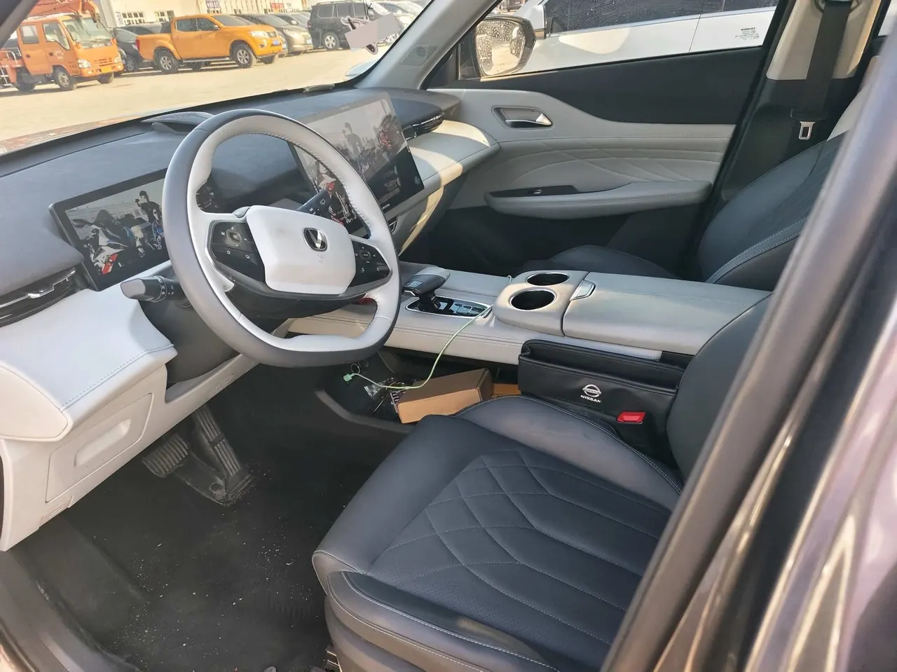 ChangAn 2024 UNI-Z Zhidian iDD 1.5 Stepless 125km Exceed Automatic Transmission 8