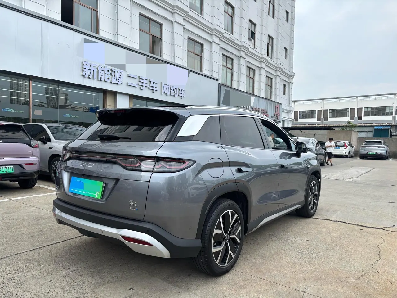 BYD 2025 Song L DM-i 1.5 Stepless Smart Driving Edition 160km Exceed Automatic Transmission 5