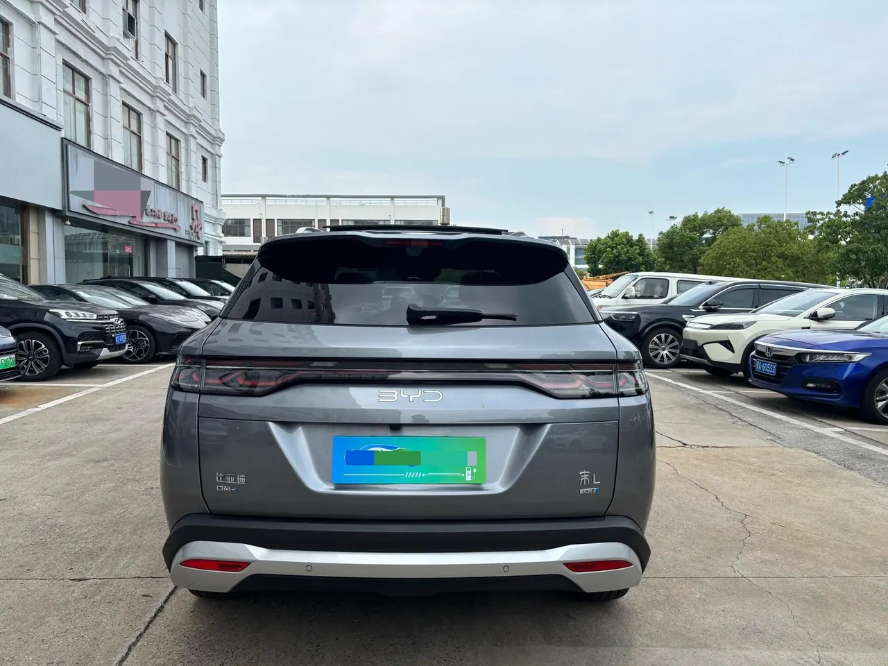 BYD 2025 Song L DM-i 1.5 Stepless Smart Driving Edition 160km Exceed Automatic Transmission 6