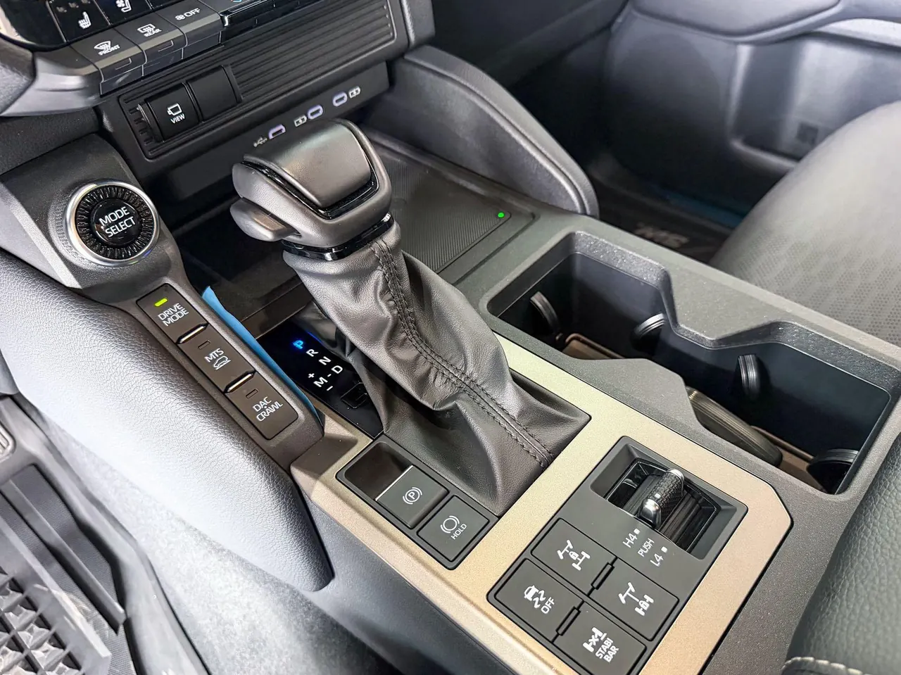 Toyota 2025 Prado HEV 2.4T Wild WX Edition 5-seat Automatic Gear 6