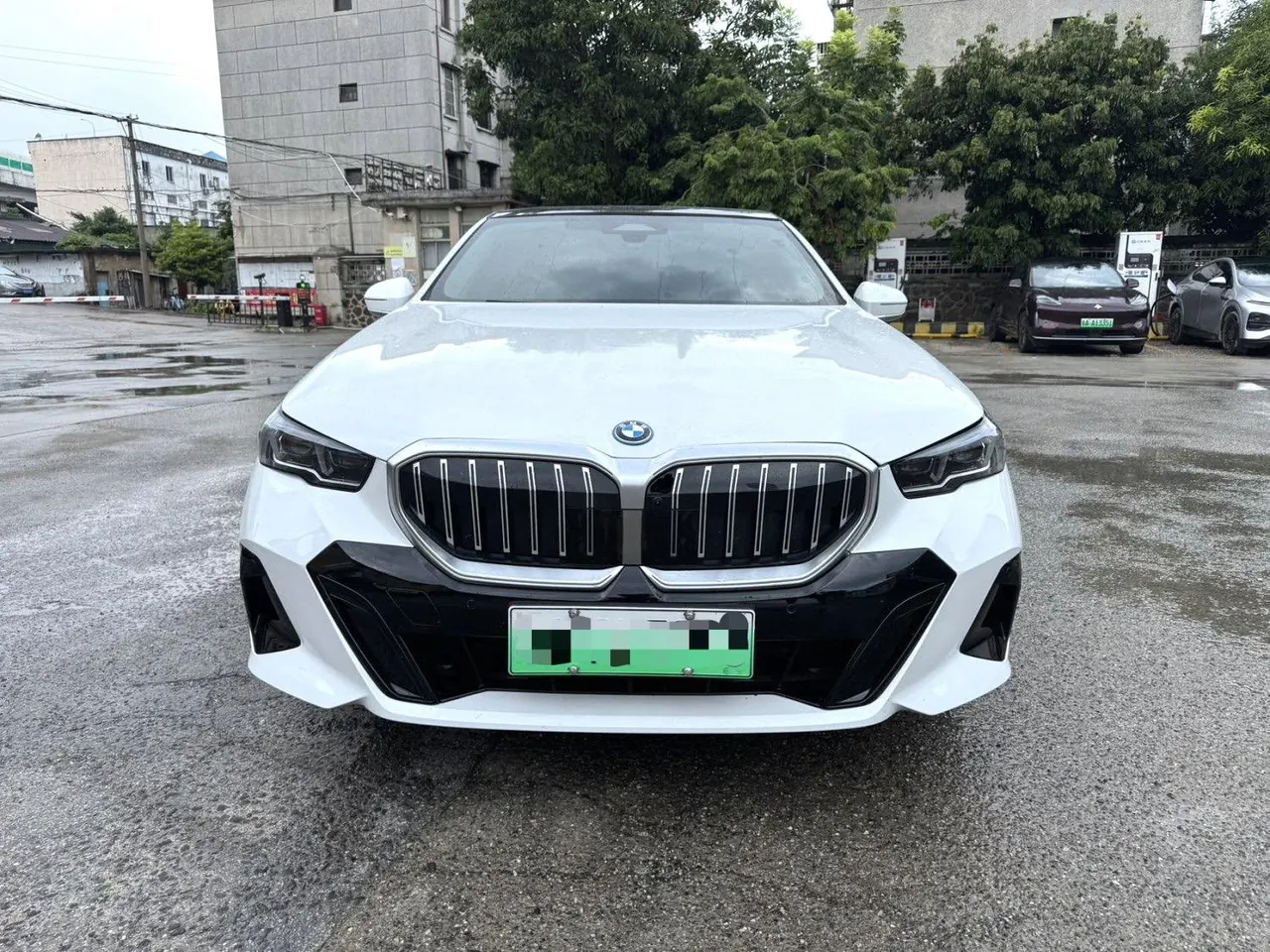 BMW 2026 i5 eDrive 35L M Sports Suit (Modified) Automatic Gear 2