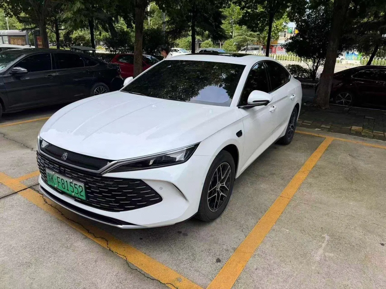 Open image lightbox: BYD 2026 Qin L DM-i 1.5 stepless 210KM Exceed automatic gear