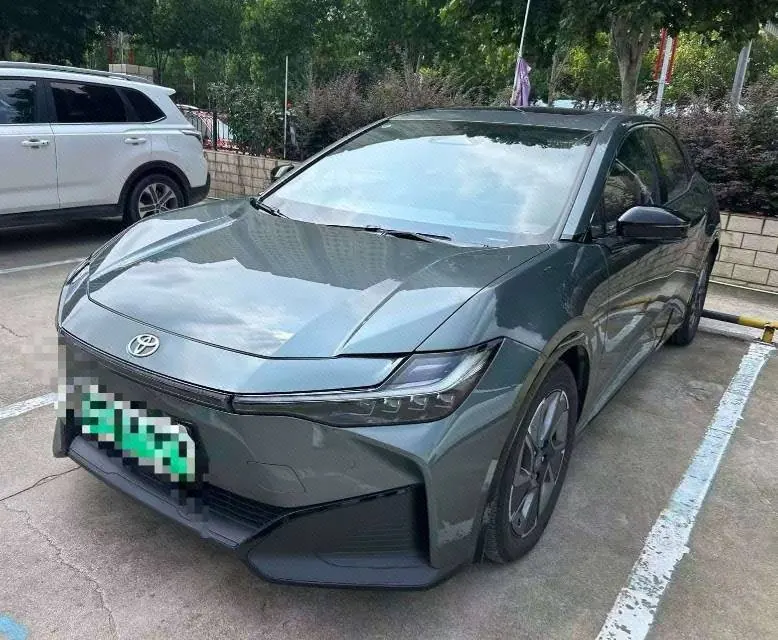 Open image lightbox: Toyota 2026 bZ3 Smart Home PRO Automatic Gear