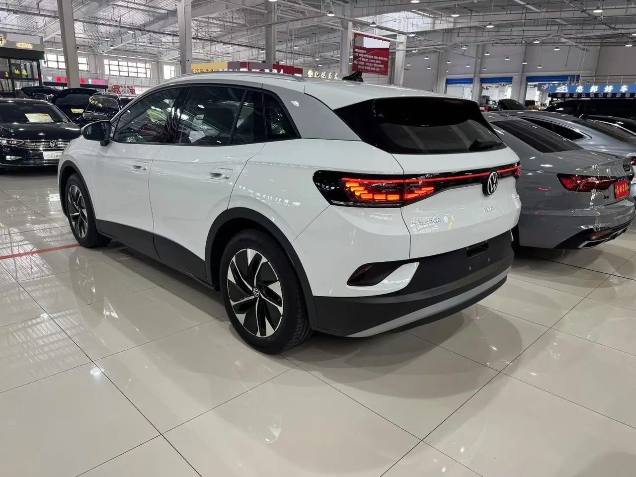 Volkswagen 2026 ID. 4 CROZZ Exclusive PURE Automatic 9