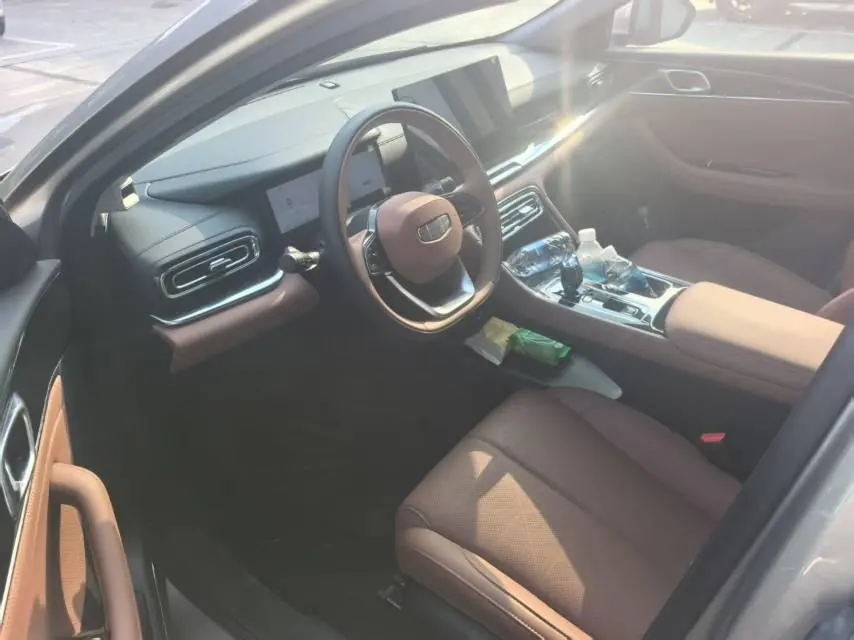 Geely 2026 Emgrand – Sedan 1.5T Flagship Automatic 4