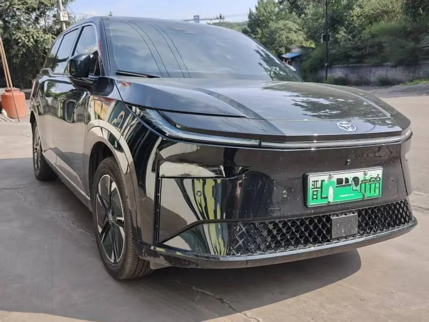 Toyota 2026 Platinum Intelligence 3X 520 Pro Automatic Gear 2