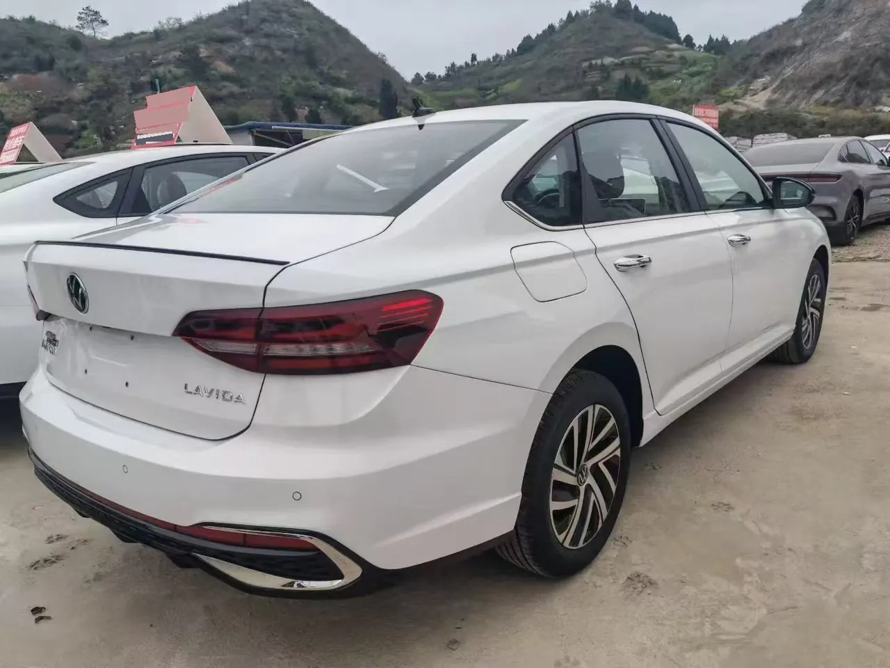 Volkswagen 2026 LaVida 1.5 Star 5 Million Edition Automatic Gear 4