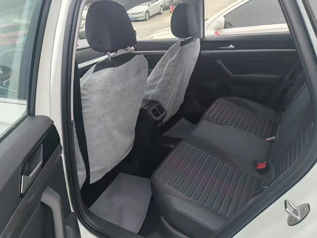 Volkswagen 2026 LaVida 1.5 Star 5 Million Edition Automatic Gear 5