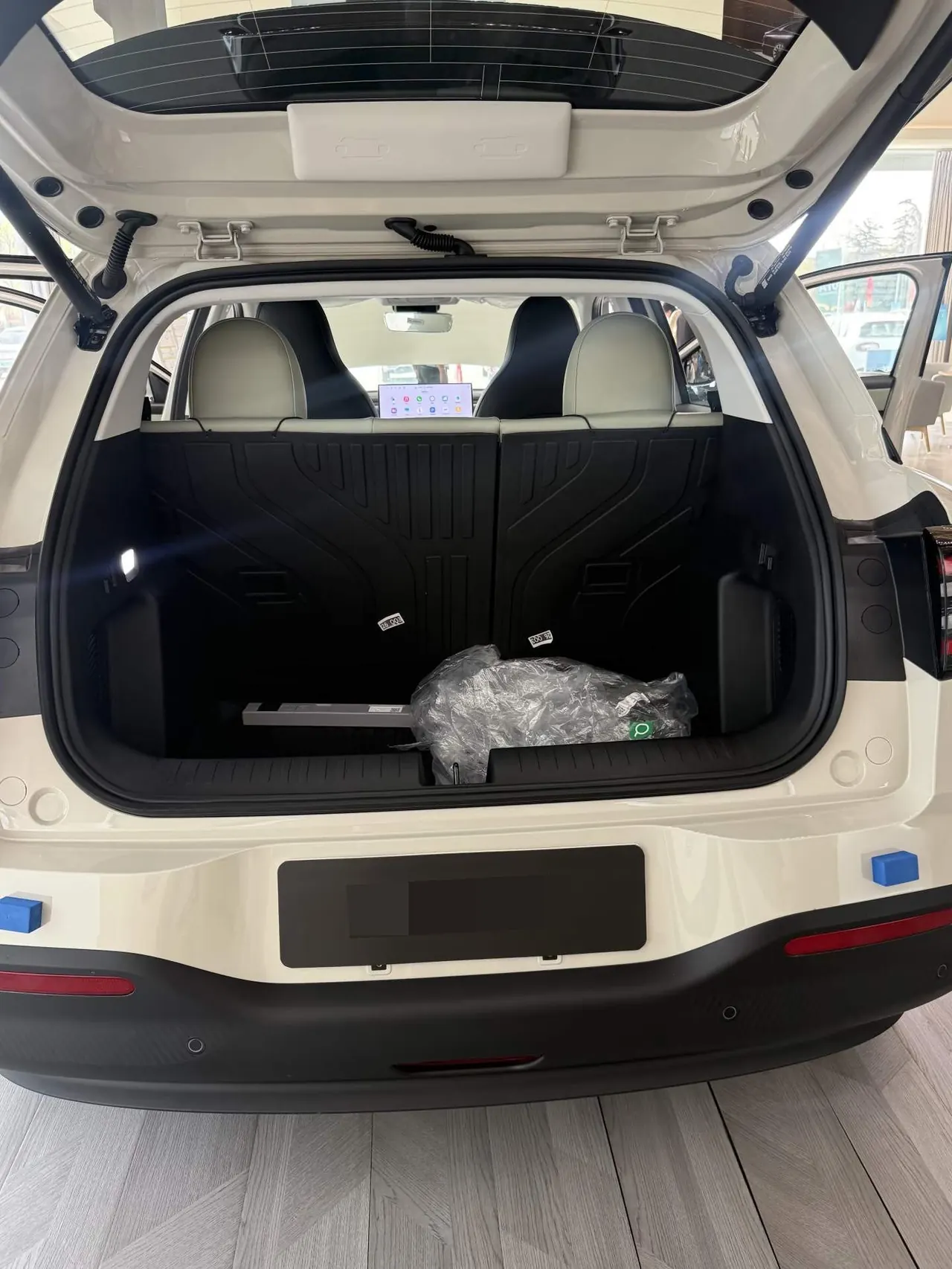 Chery 2026 QQ3 EV 420 Sharing Edition Automatic Gear 3
