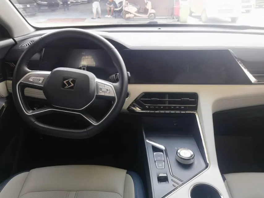 Enranger 2022 Enranger X8 PLUS 1.5TGDI Smart Travel Edition 7-seat Automatic Gear 9