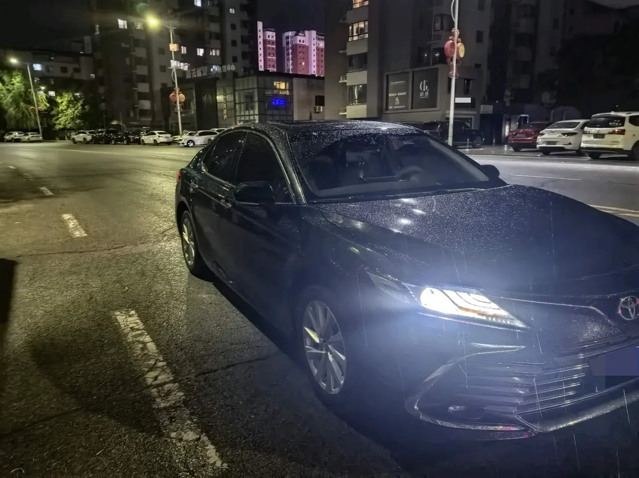 Toyota 2021 Camry 2.0G Stepless Deluxe Edition Automatic Gear 3