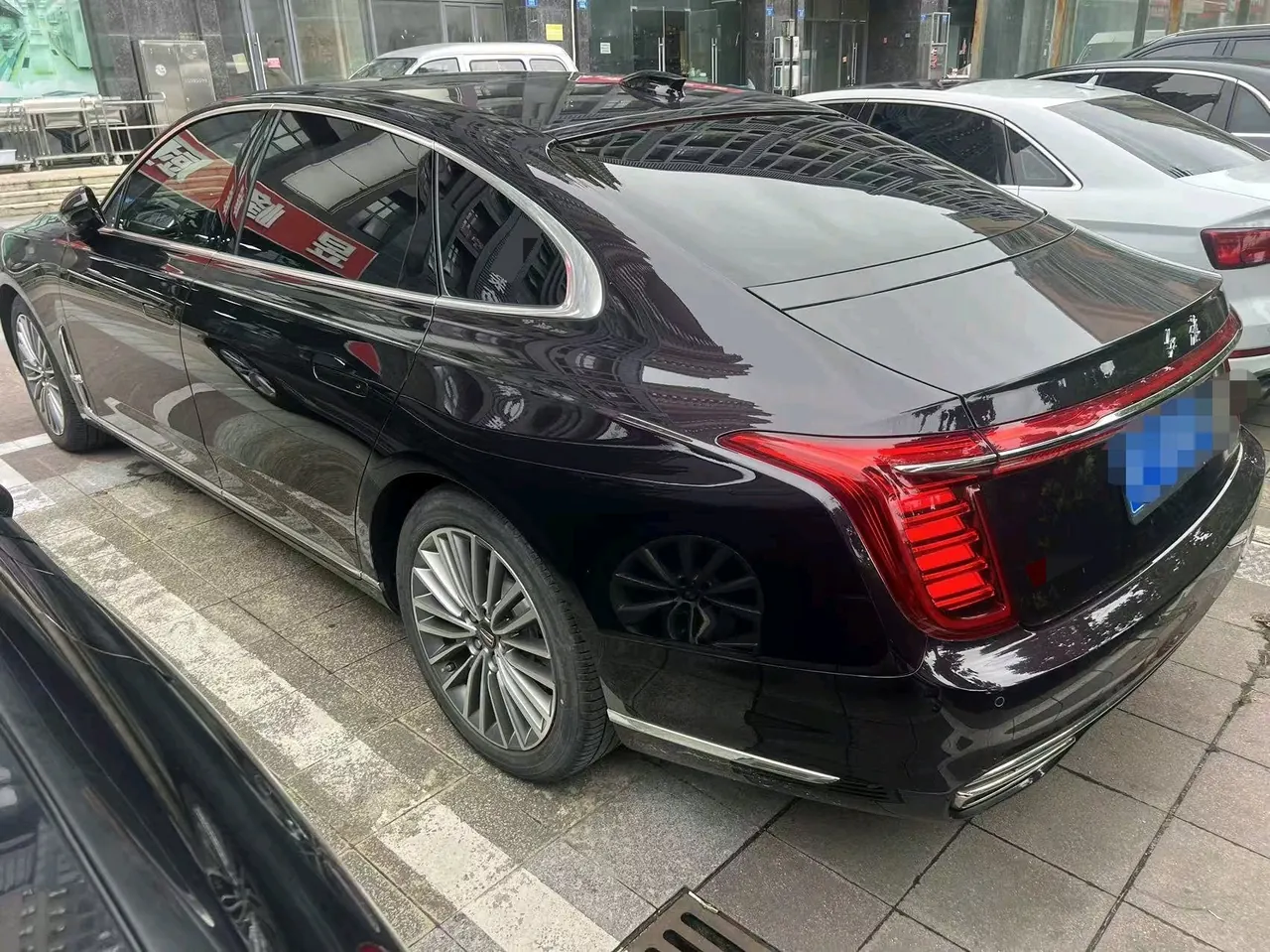 HongQi 2022 H9 48V 2.0T Zhilian Flag Edition Automatic Gear 4