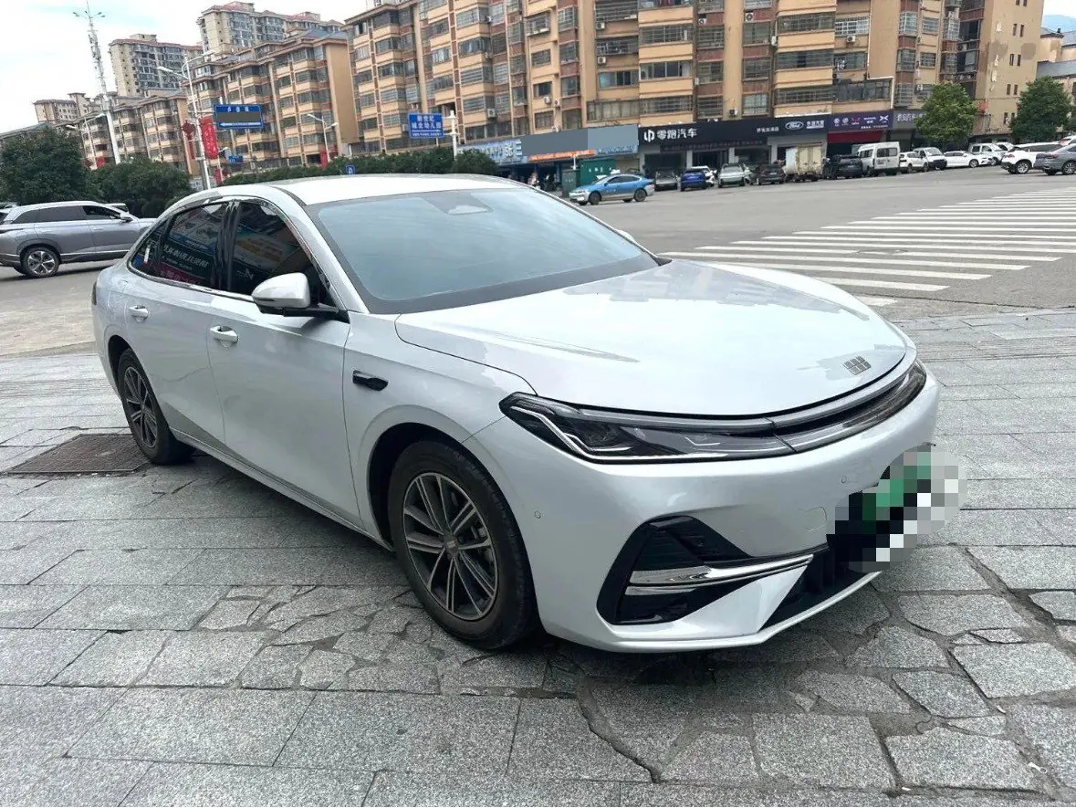 Geely Galaxy 2025 A7 EM-i 1.5 70km sailing version of automatic gear 2