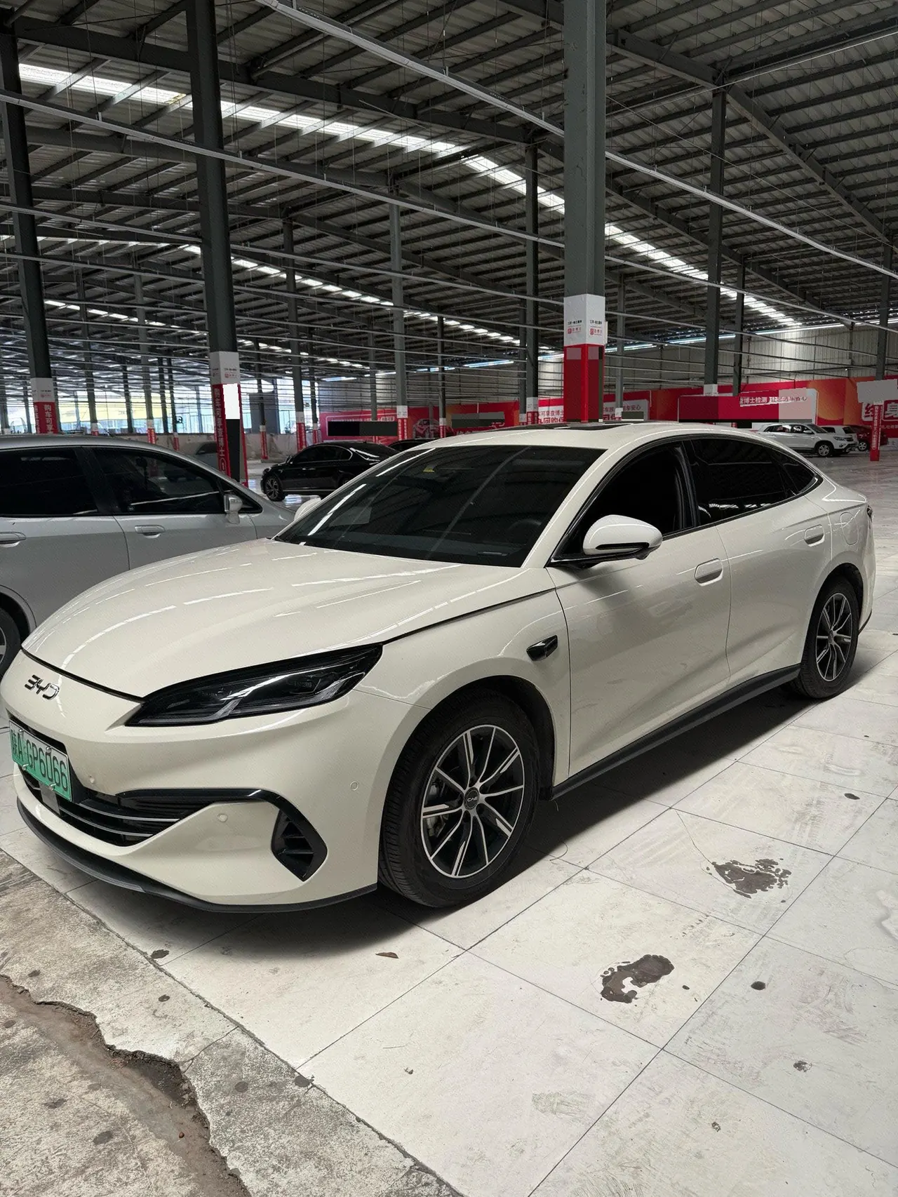 Open image lightbox: BYD 2025 seals 06 DM-i 1.5 stepless smart driving version 120KM honorable automatic gear