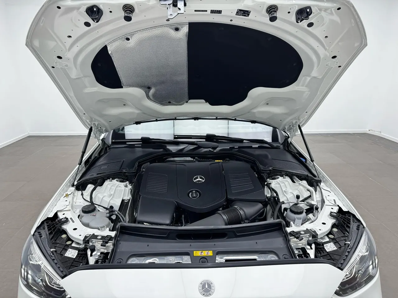 Mercedes Benz Class C 2025 C 260 L 48V 1.5T Sports Edition Automatic Gear 14