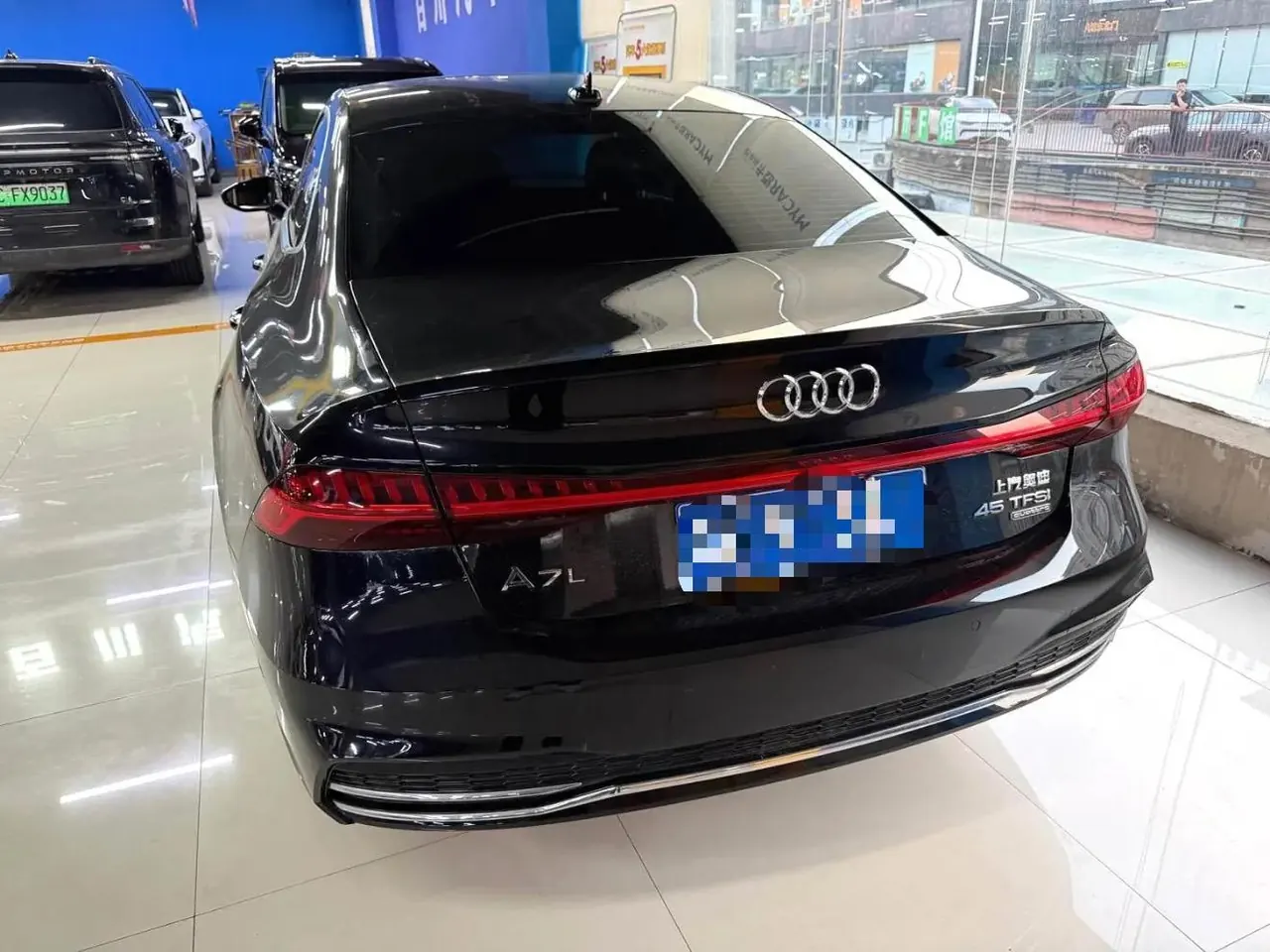 Audi 2025 A7L 2.0TFSI 45TFSI Quattro Luxury Automatic 4