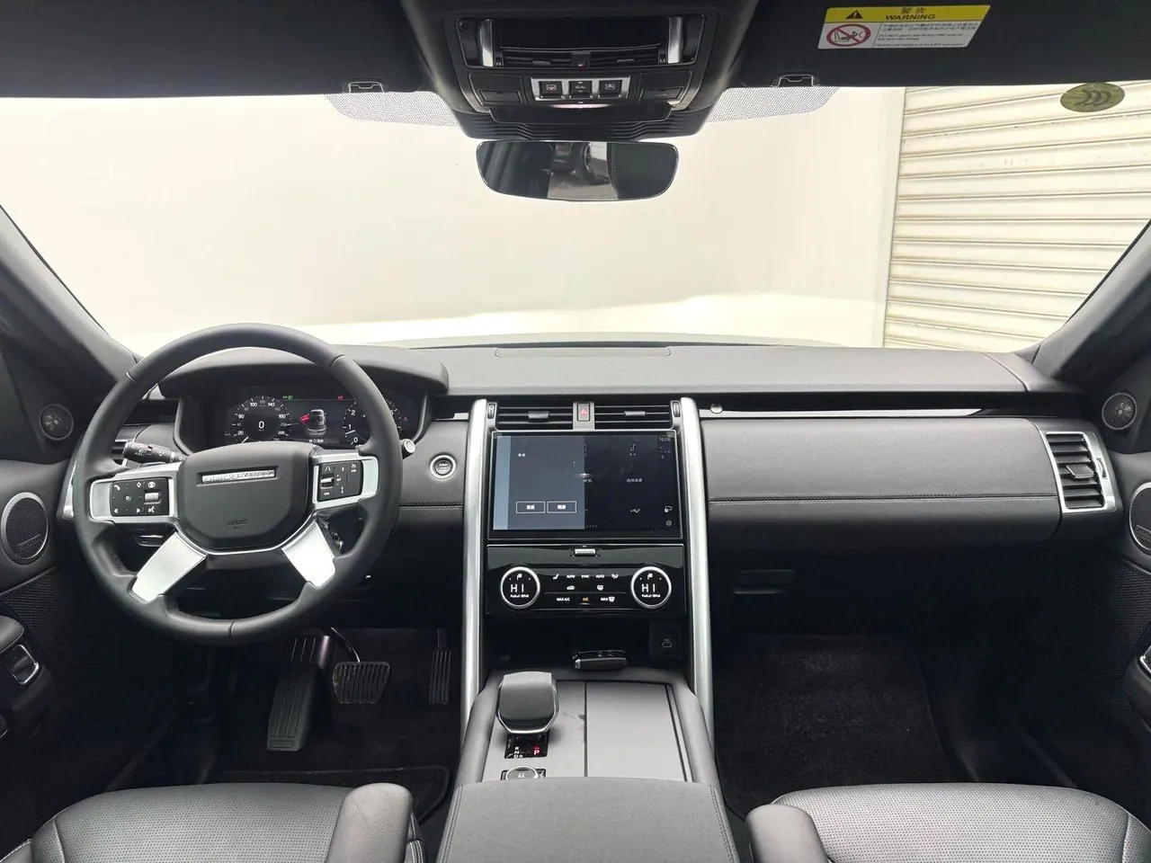 Land Rover found (imported) 2025 found 5 48V 3.0T 360PS S automatic gear 6