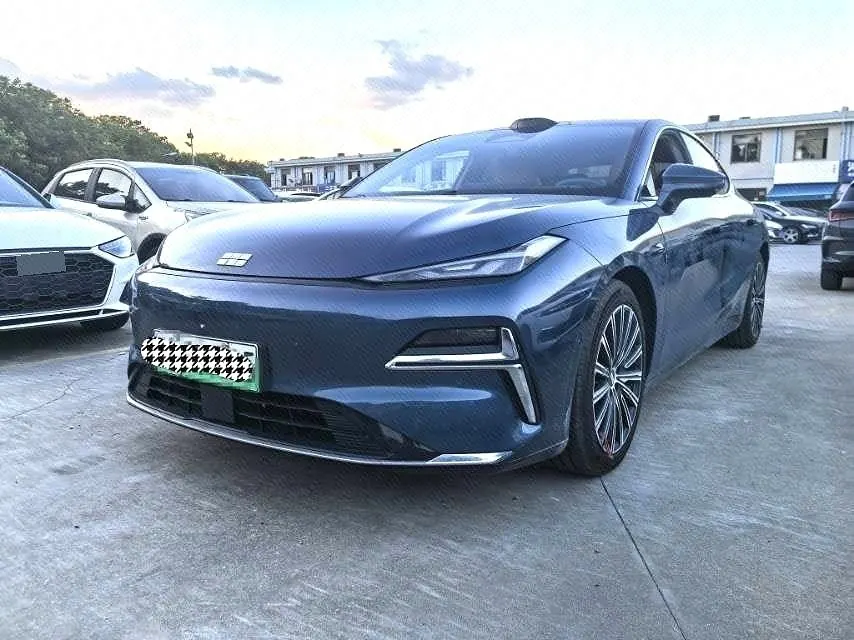 Open image lightbox: Geely Galaxy 2025 Xingyao 8 EM-P 1.5T 130km Starship Edition Automatic Gear