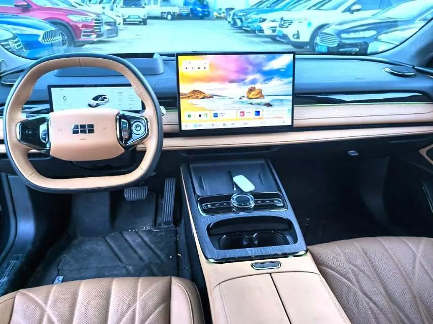 Geely Galaxy 2025 Xingyao 8 EM-P 1.5T 130km Starship Edition Automatic Gear 6