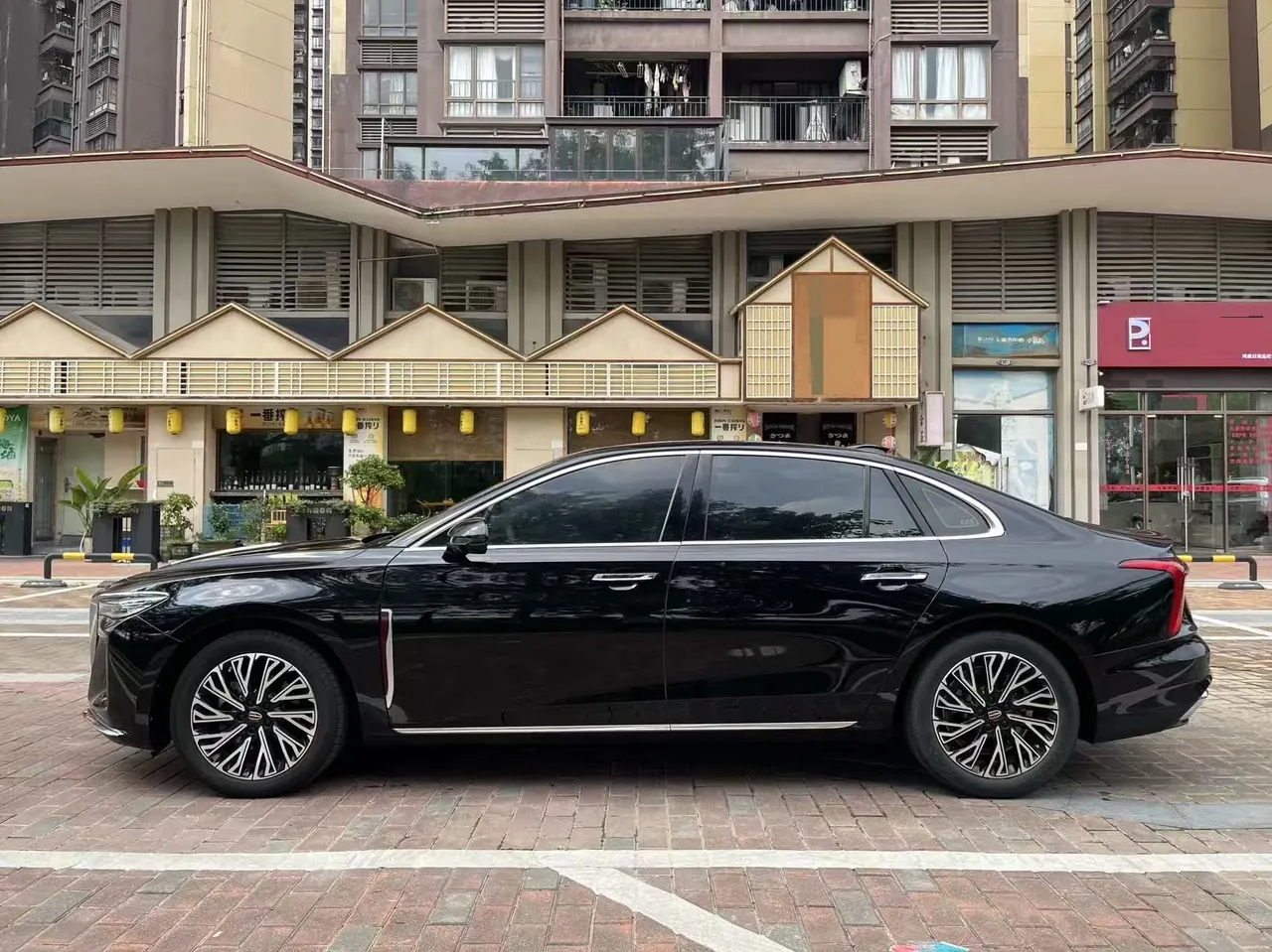 HongQi 2022 H5 48V 1.8TD Zhilian Qi Chang Edition Automatic Gear 16