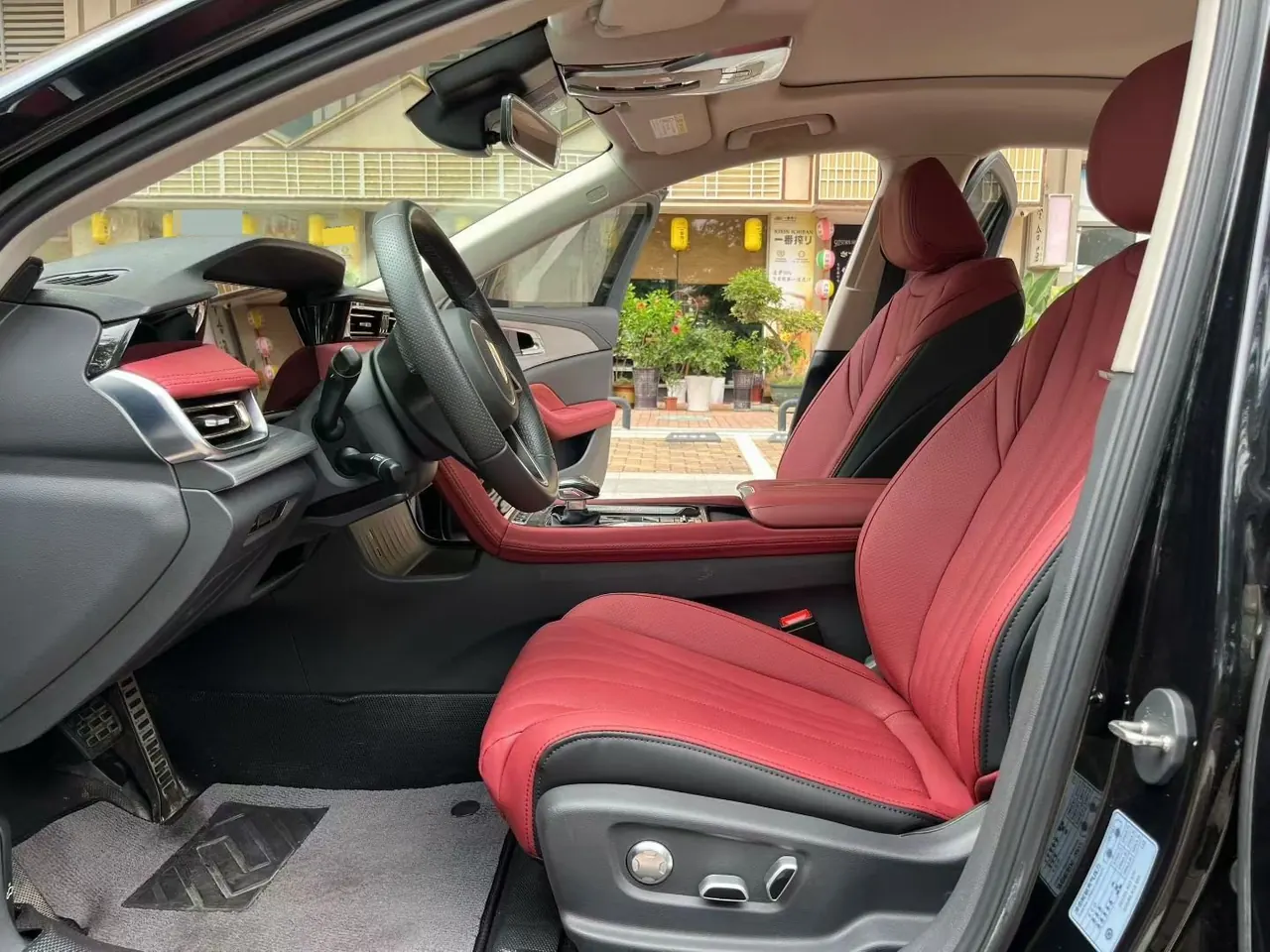 HongQi 2022 H5 48V 1.8TD Zhilian Qi Chang Edition Automatic Gear 4