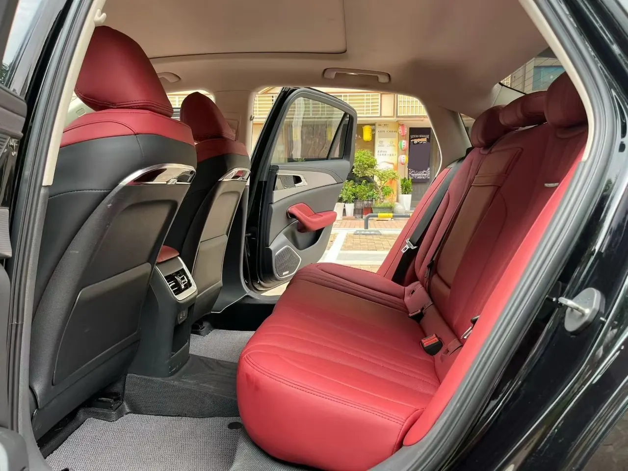 HongQi 2022 H5 48V 1.8TD Zhilian Qi Chang Edition Automatic Gear 6