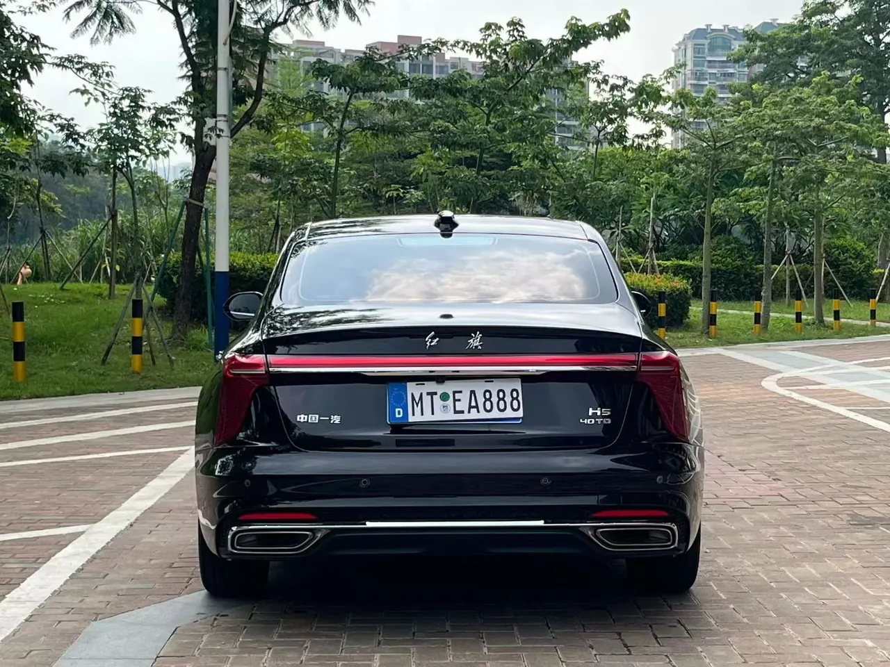 HongQi 2022 H5 48V 1.8TD Zhilian Qi Chang Edition Automatic Gear 8
