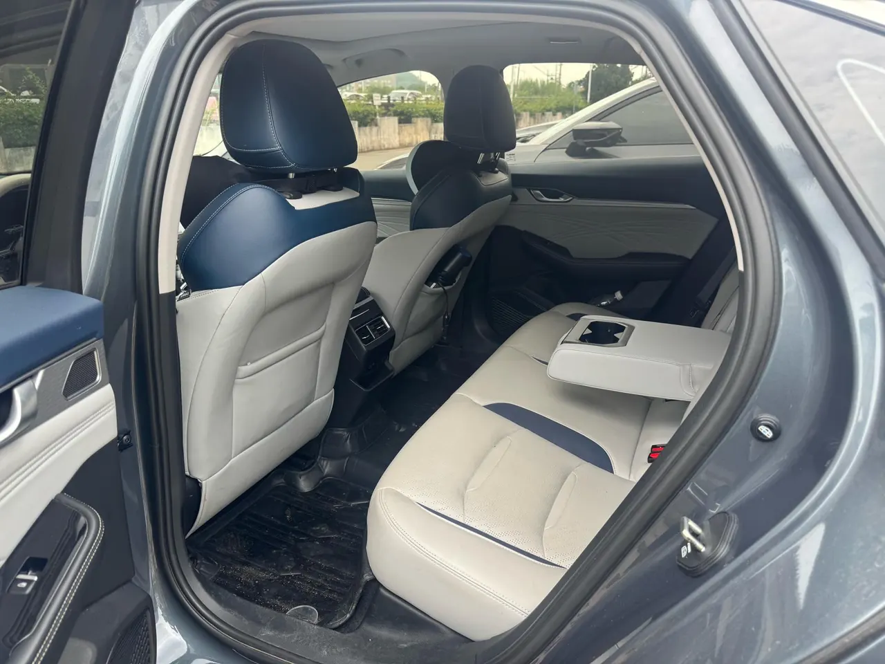 Open image lightbox: Geely 2023 Xingrui 2.0TD Honorable Automatic Transmission