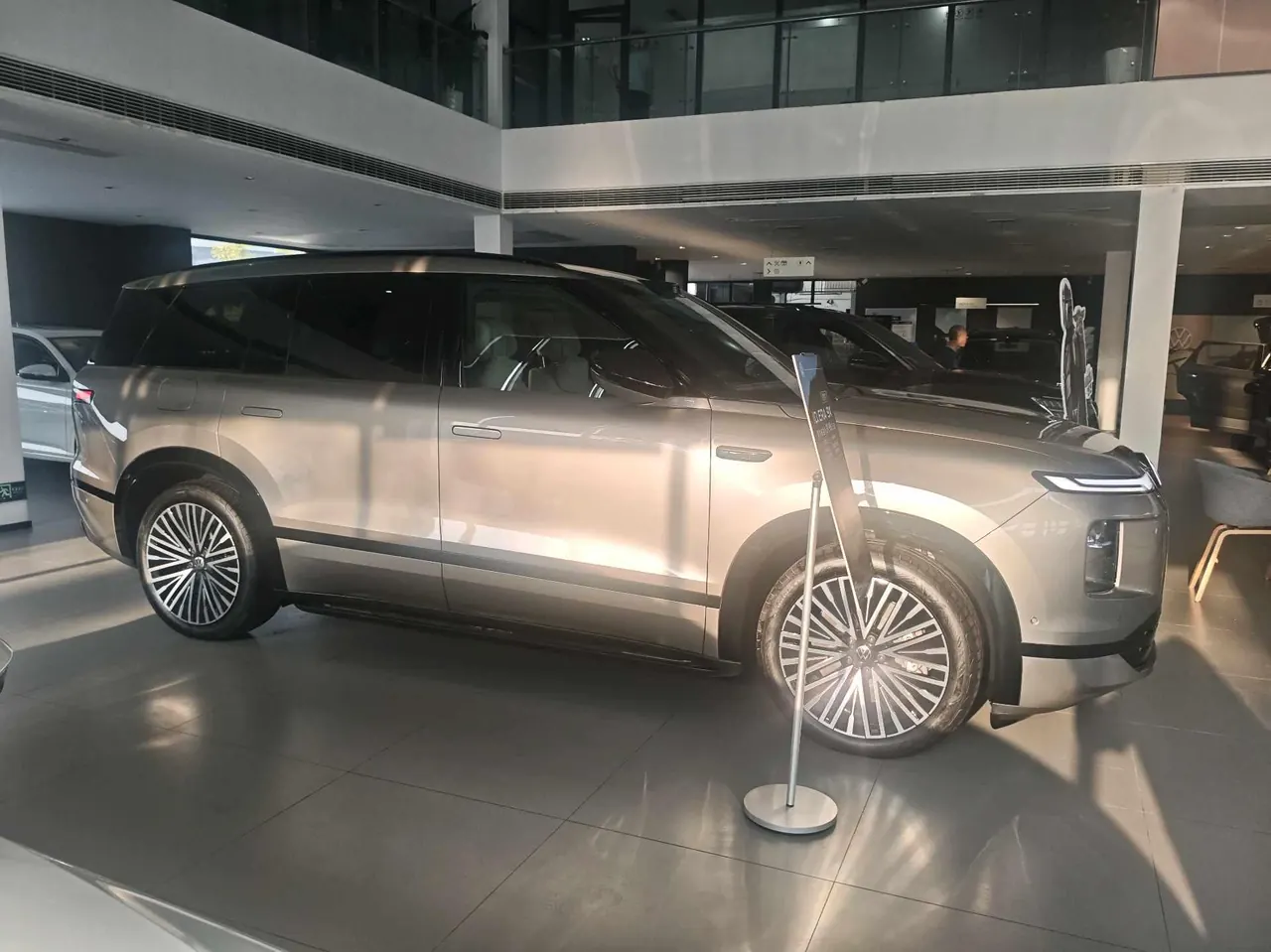 Volkswagen 2026 ID.ERA 9X Ultra 4-wheel drive automatic gear 3