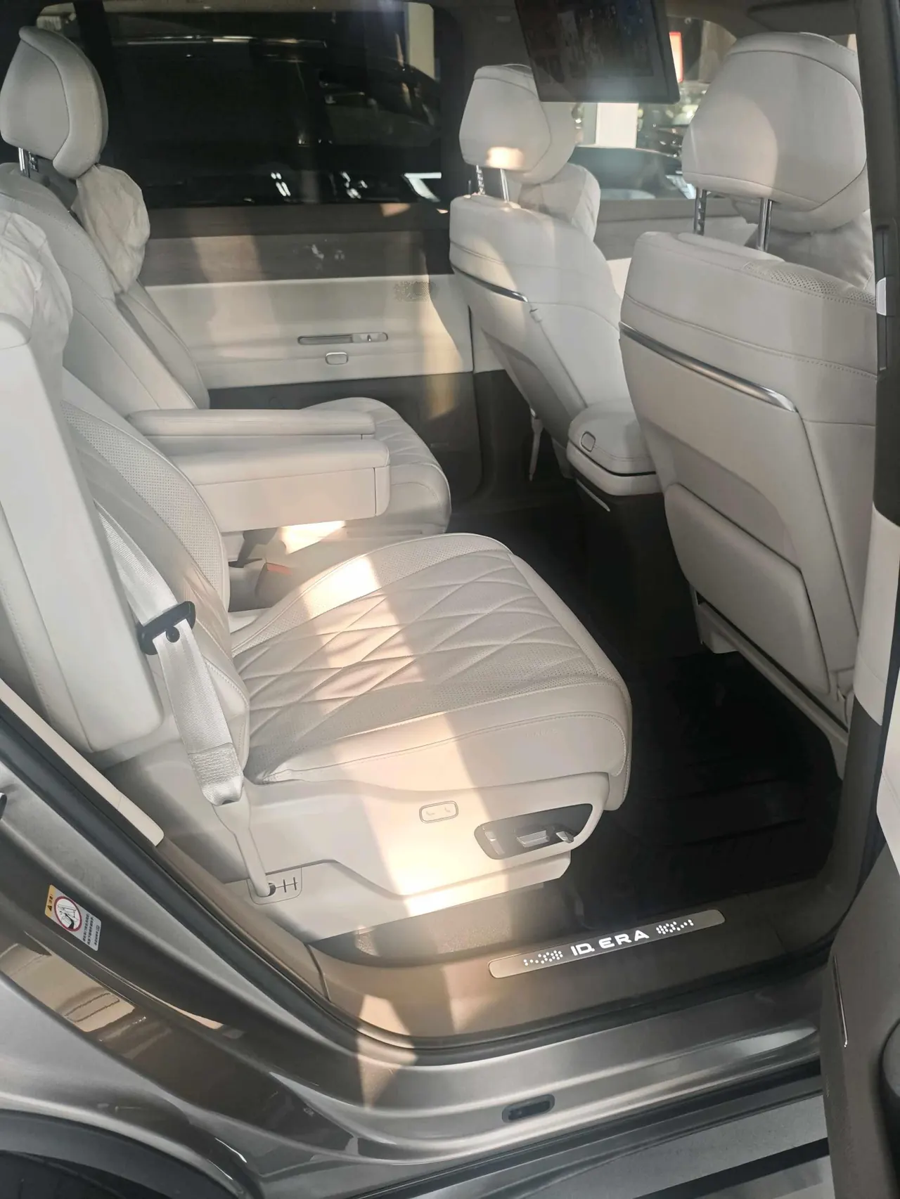 Volkswagen 2026 ID.ERA 9X Ultra 4-wheel drive automatic gear 9