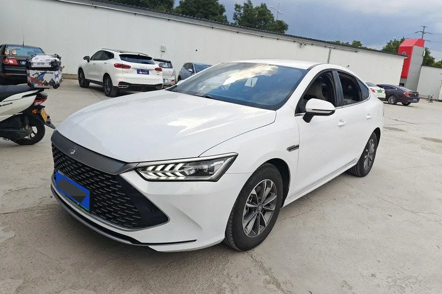 Open image lightbox: BYD 2024 Qin PLUS DM-i 1.5 stepless glory version 55KM leading automatic gear