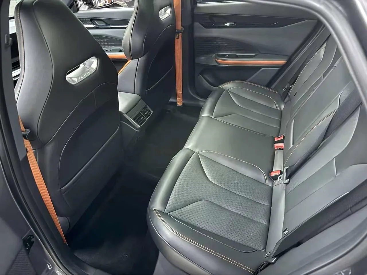 ChangAn 2024 UNI-V 1.5T Prestige Automatic 2
