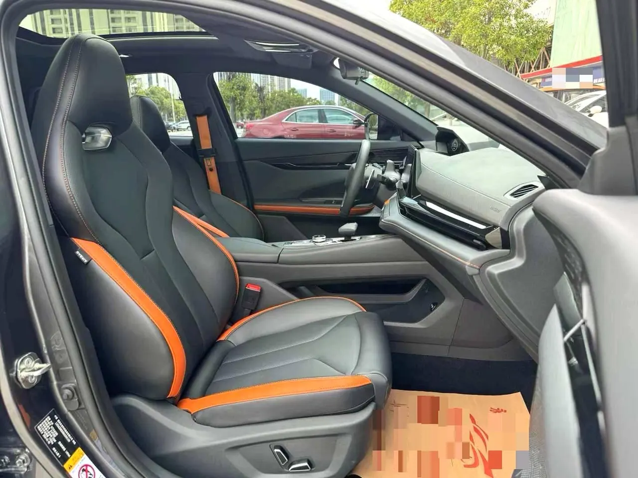 ChangAn 2024 UNI-V 1.5T Prestige Automatic 6