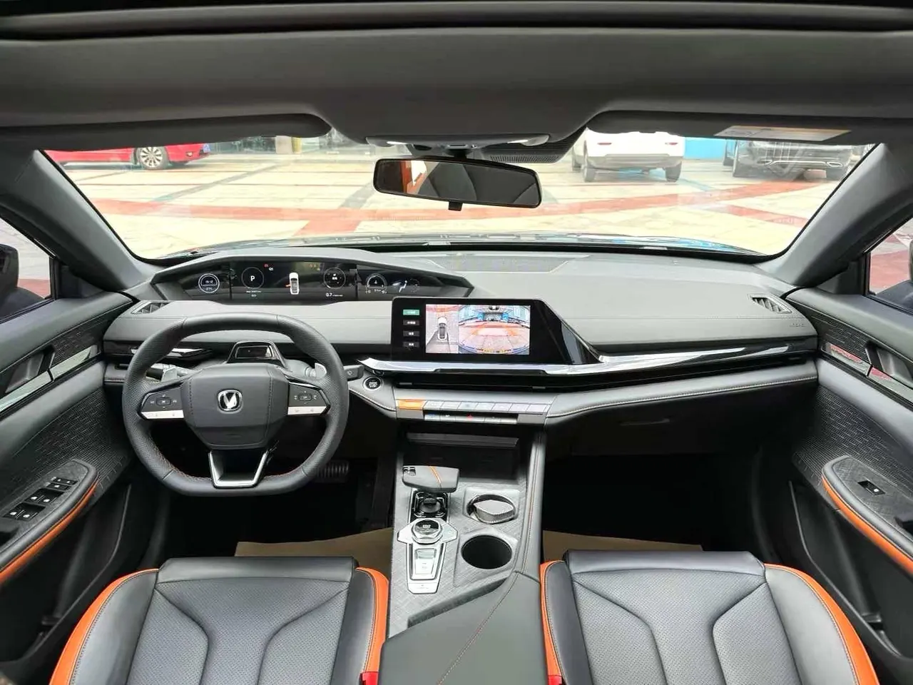 ChangAn 2024 UNI-V 1.5T Prestige Automatic 7
