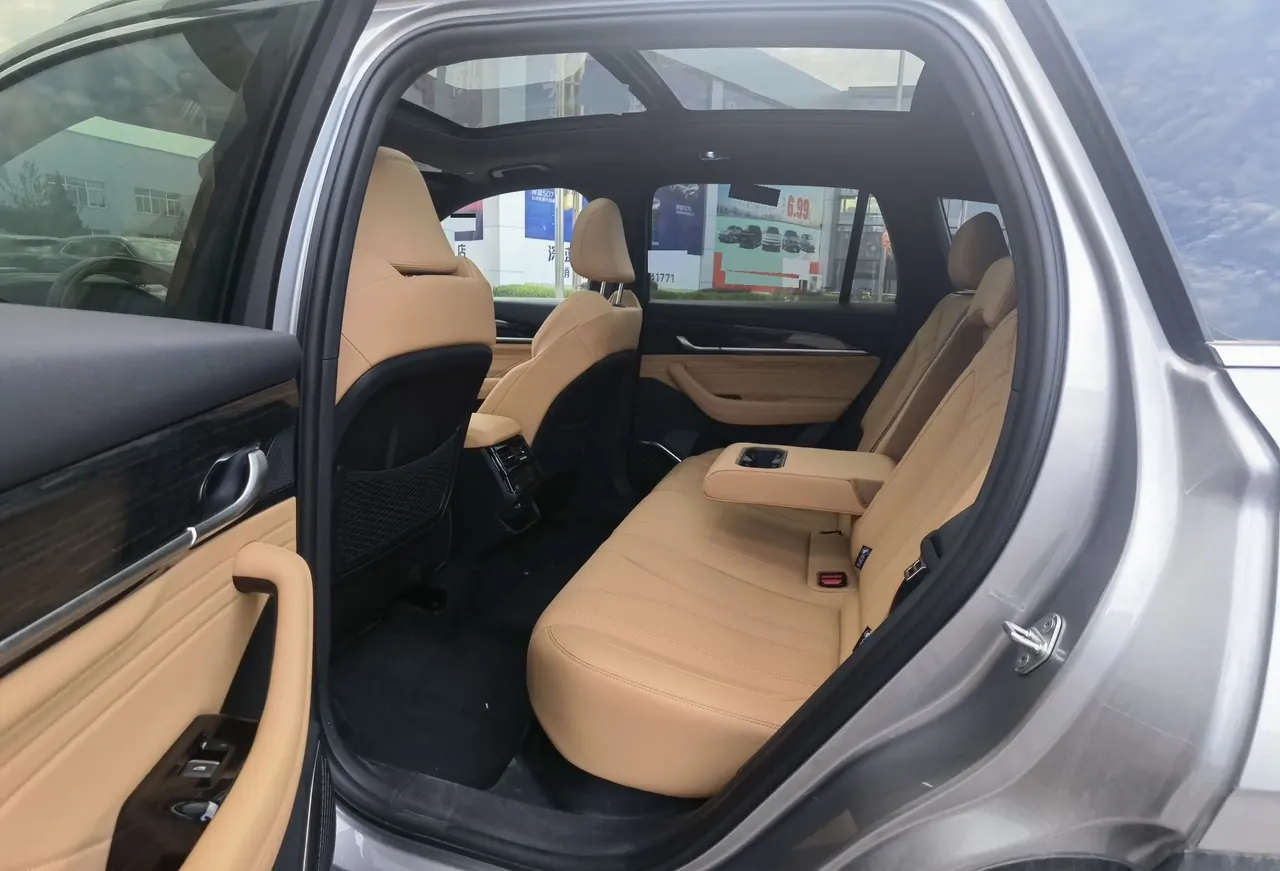 Geely 2024 XingyueL (Monjaro) Zhiqing 1.5T Tiangong Edition Automatic Gear 5