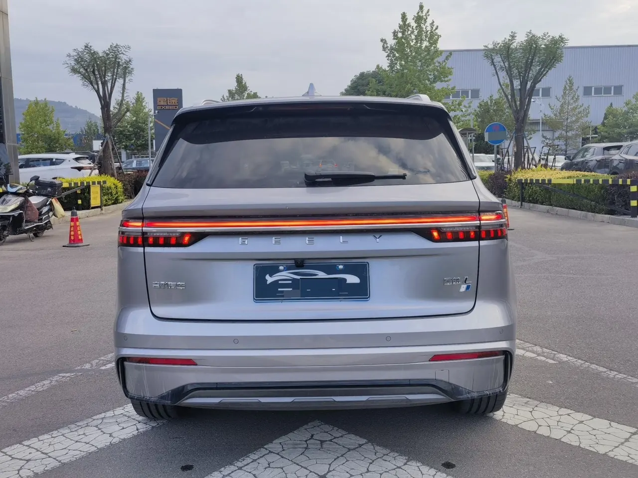 Geely 2024 XingyueL (Monjaro) Zhiqing 1.5T Tiangong Edition Automatic Gear 8