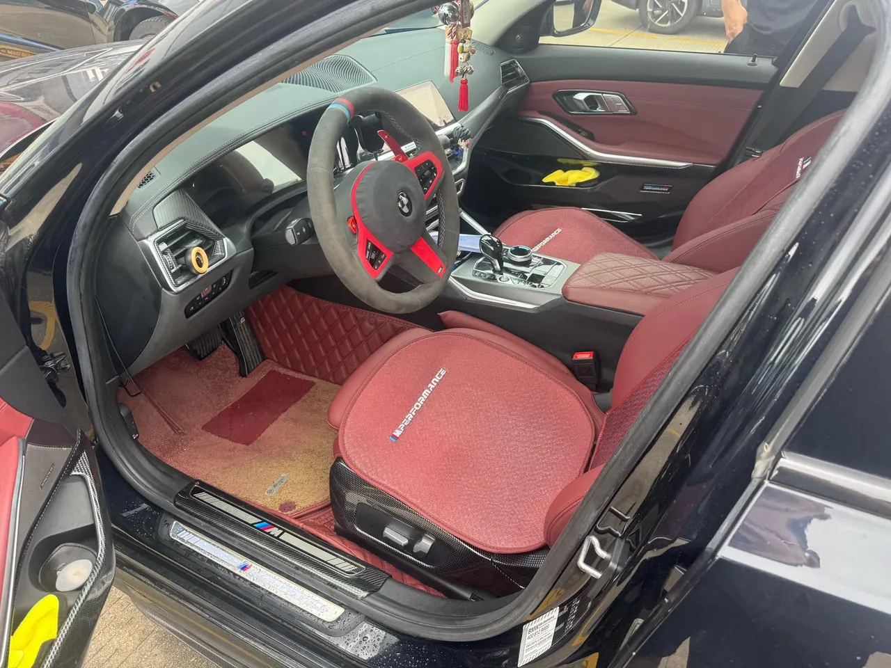 BMW 3 Series 2021 325i 2.0T M Sports Obsidian Night Suit Automatic Gear 2