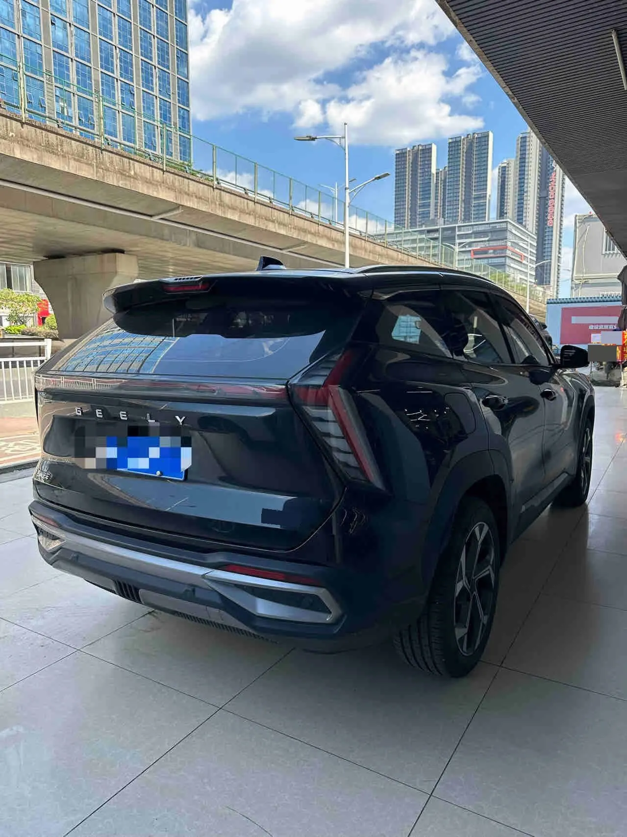 Geely 2023 Boyue L 1.5TD Honorable Automatic Transmission 4