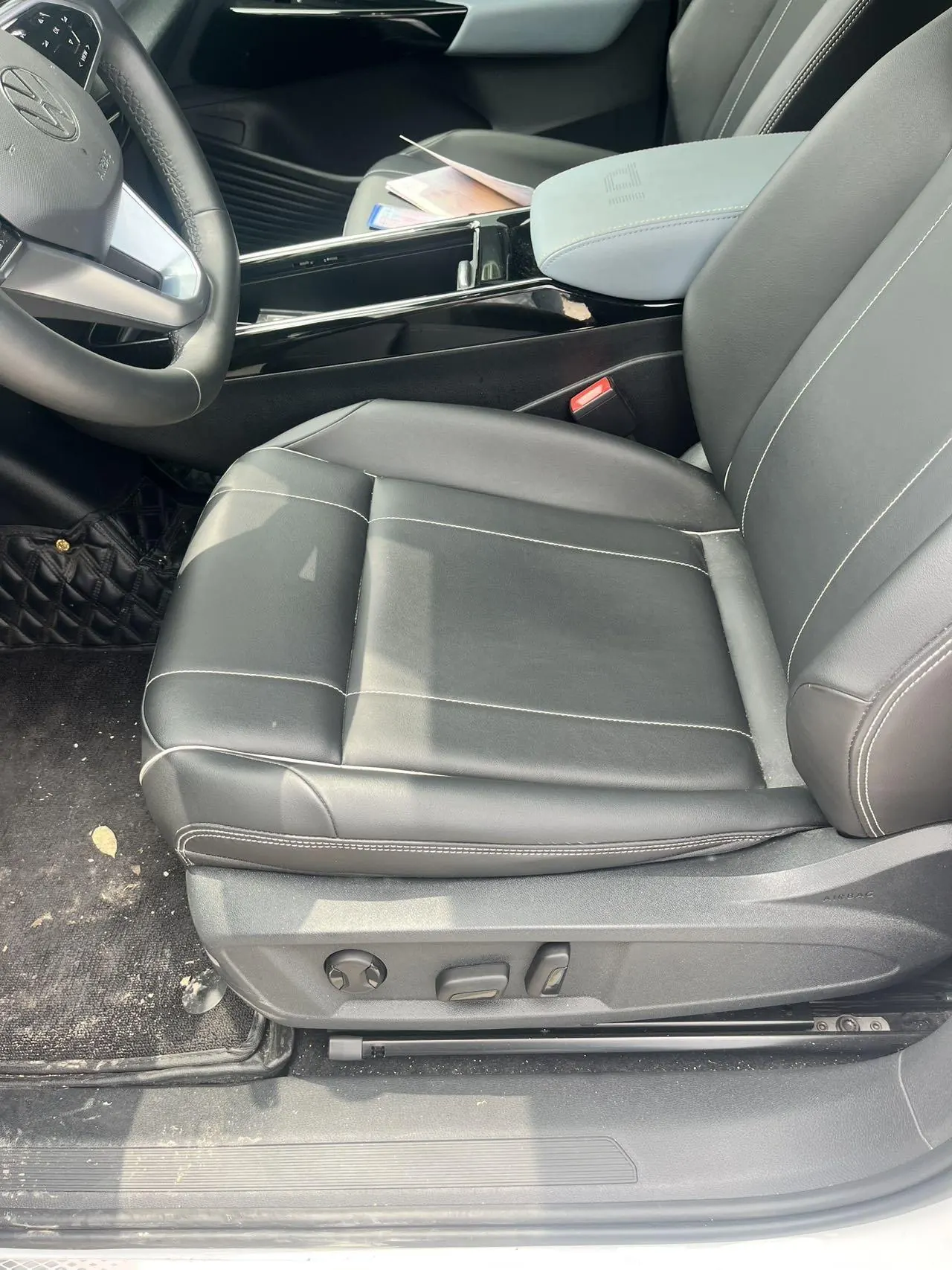 Volkswagen 2024 ID. 4 x Pure Smart Edition, Automatic Transmission 4