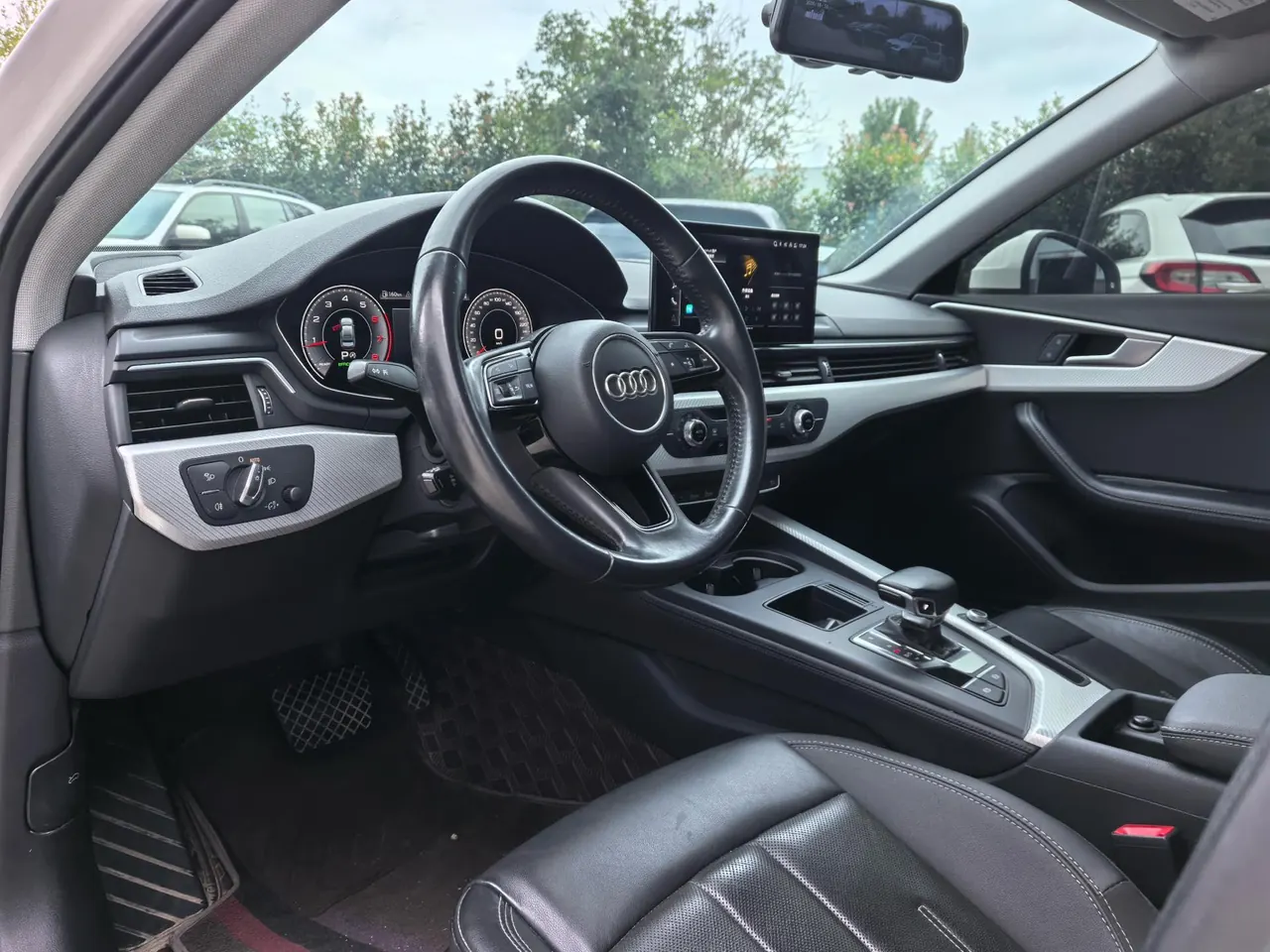 Audi 2020 A4L 2.0TFSI 40TFSI Fashion Elegant Automatic 3
