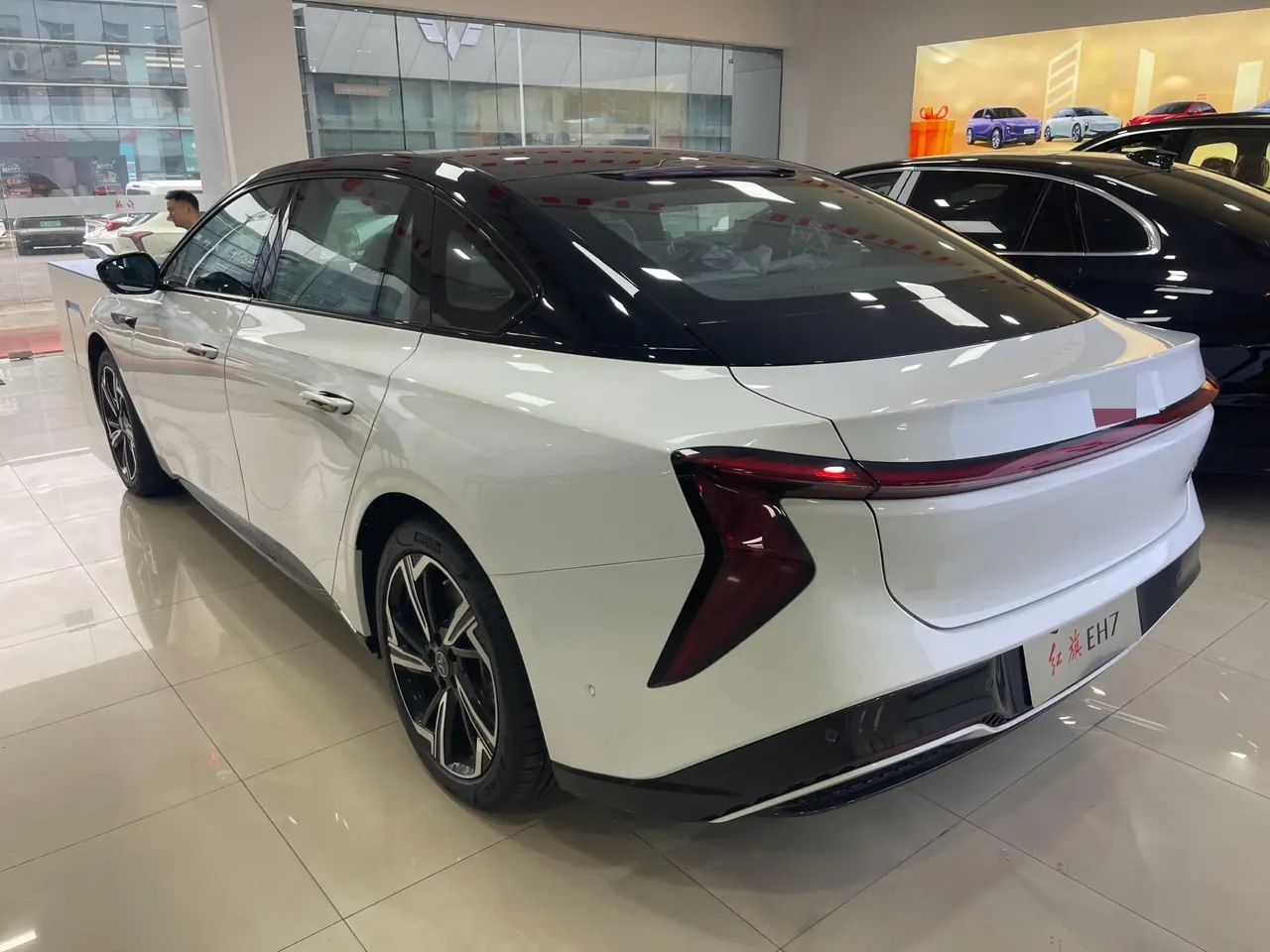 HongQi 2024 EH 7 640 Pro 4-wheel drive automatic gear 6
